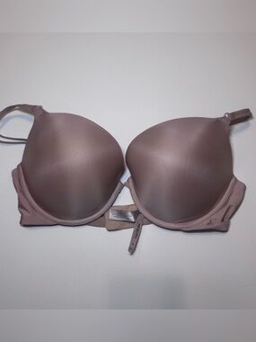 Victoria's Secret T-Shirt Push Up Bra in Mauve Taupe NWT